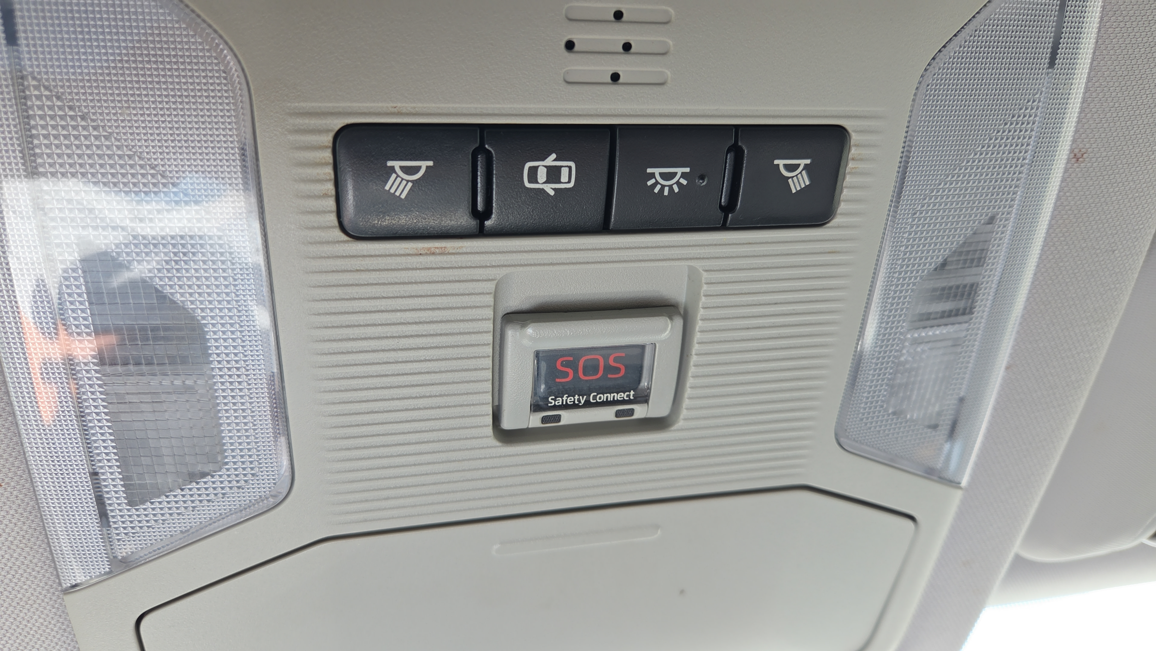 Used 2019 Toyota RAV4 LE FWD image 26