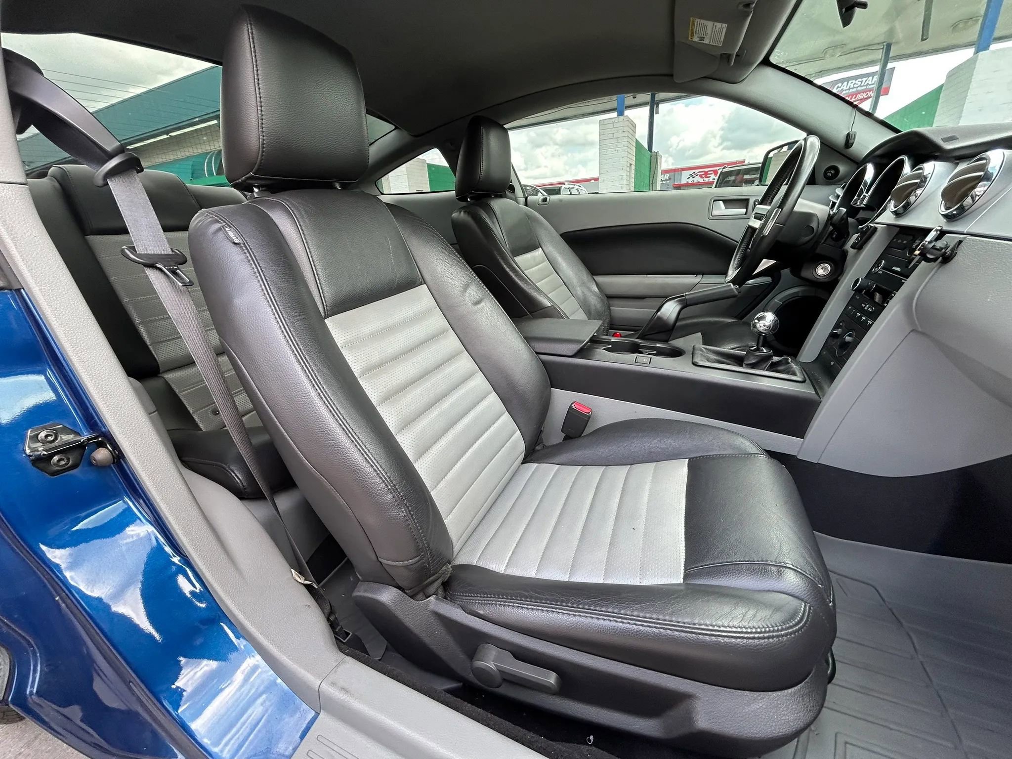 Used 2009 Ford Mustang GT Premium RWD image 12