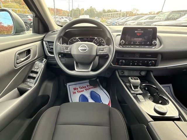 Certified 2025 Nissan Rogue S image 20