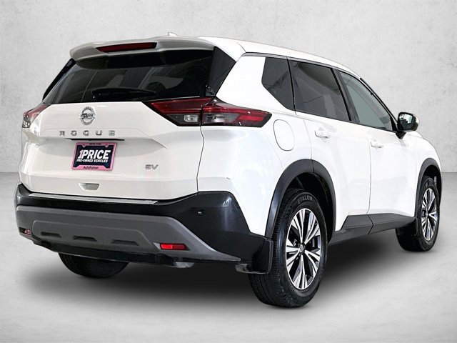 Used 2021 Nissan Rogue SV FWD image 2