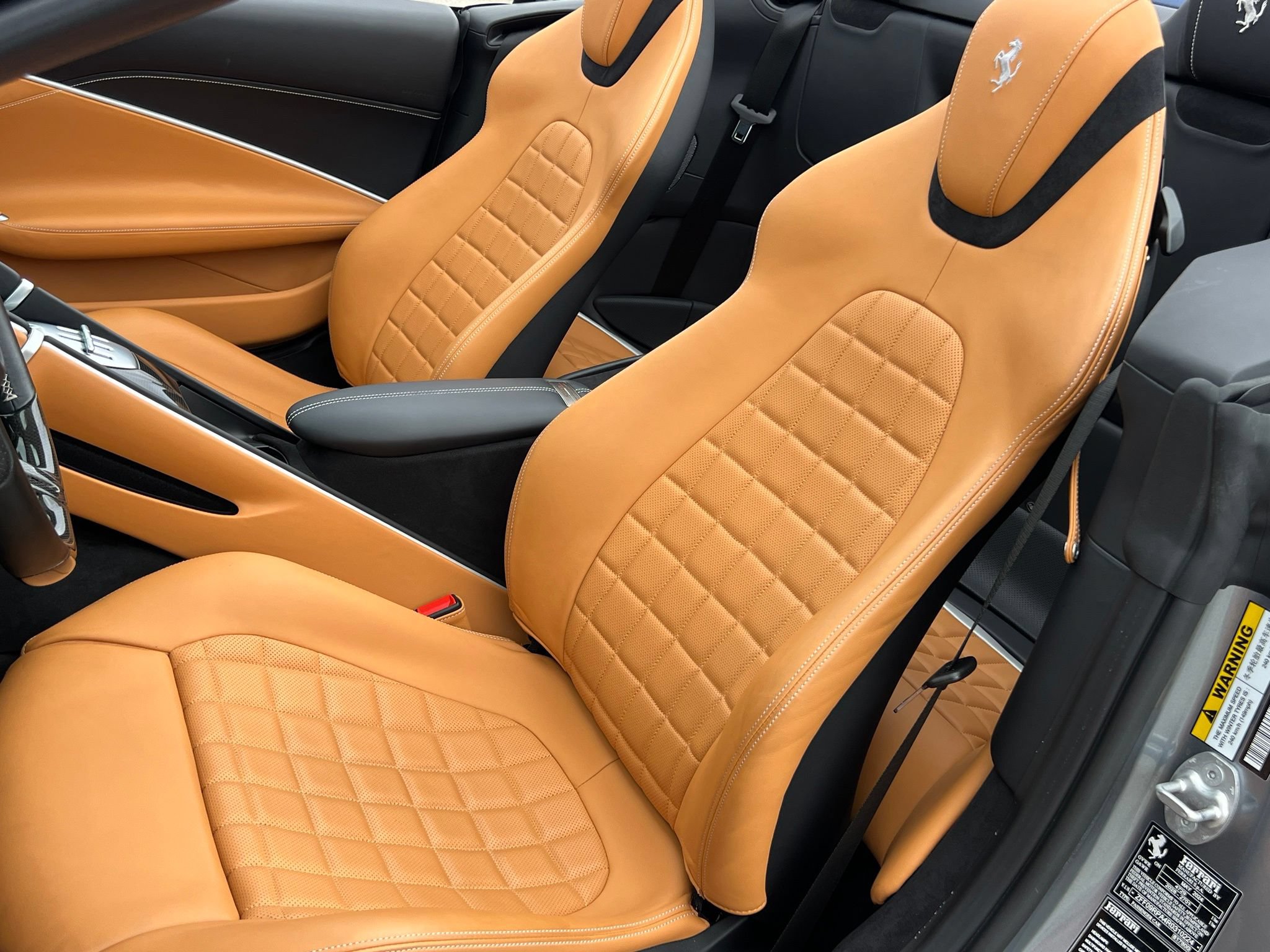 Used 2024 Ferrari Roma Spider RWD image 4