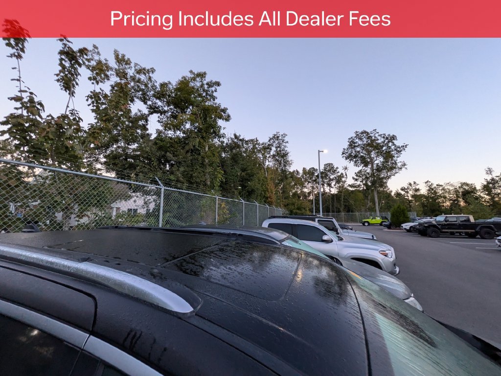 Used 2021 Chrysler Pacifica Pinnacle AWD/4WD image 10
