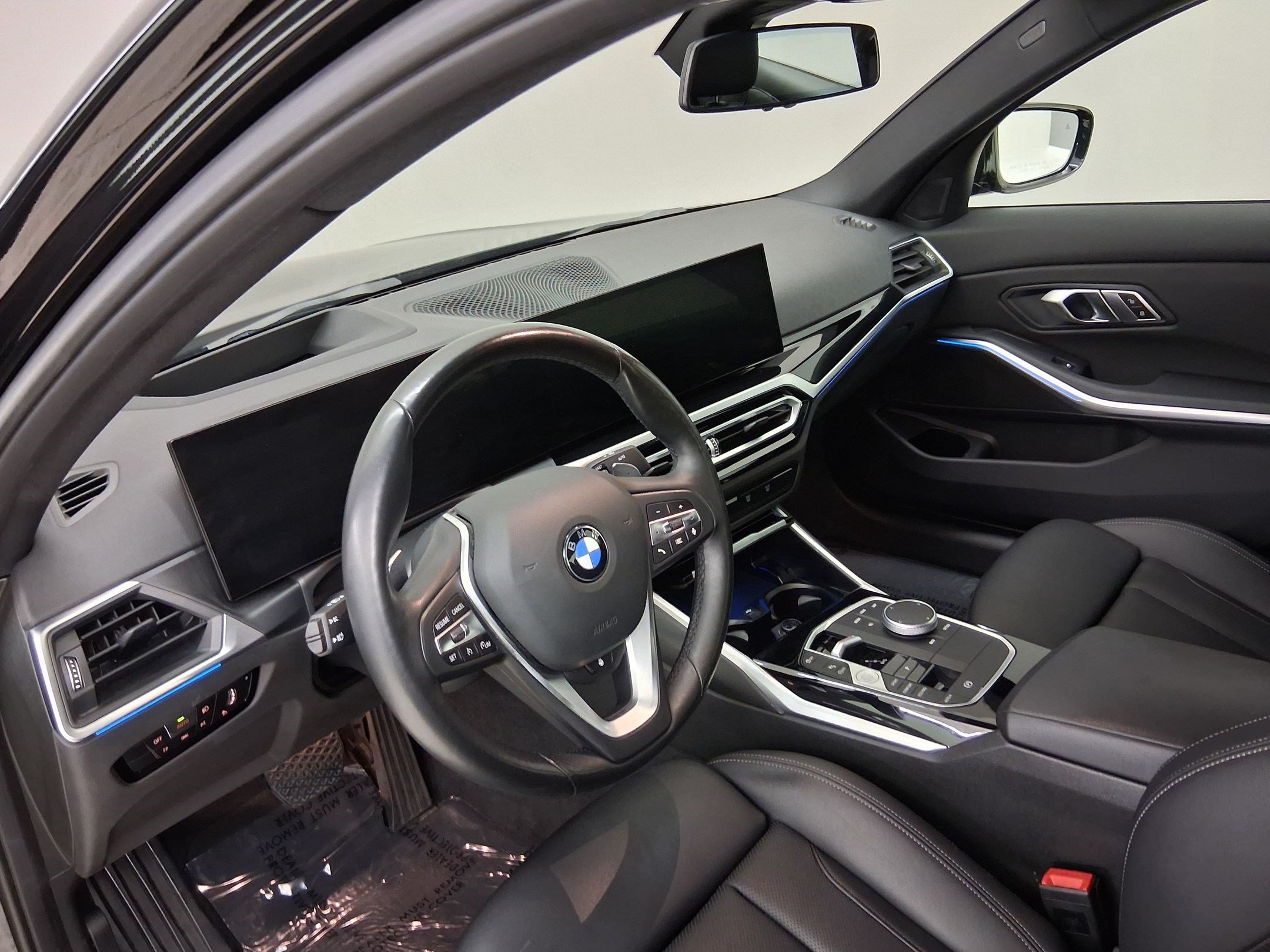 Used 2023 BMW 330i Sedan w/ Premium Package RWD image 4