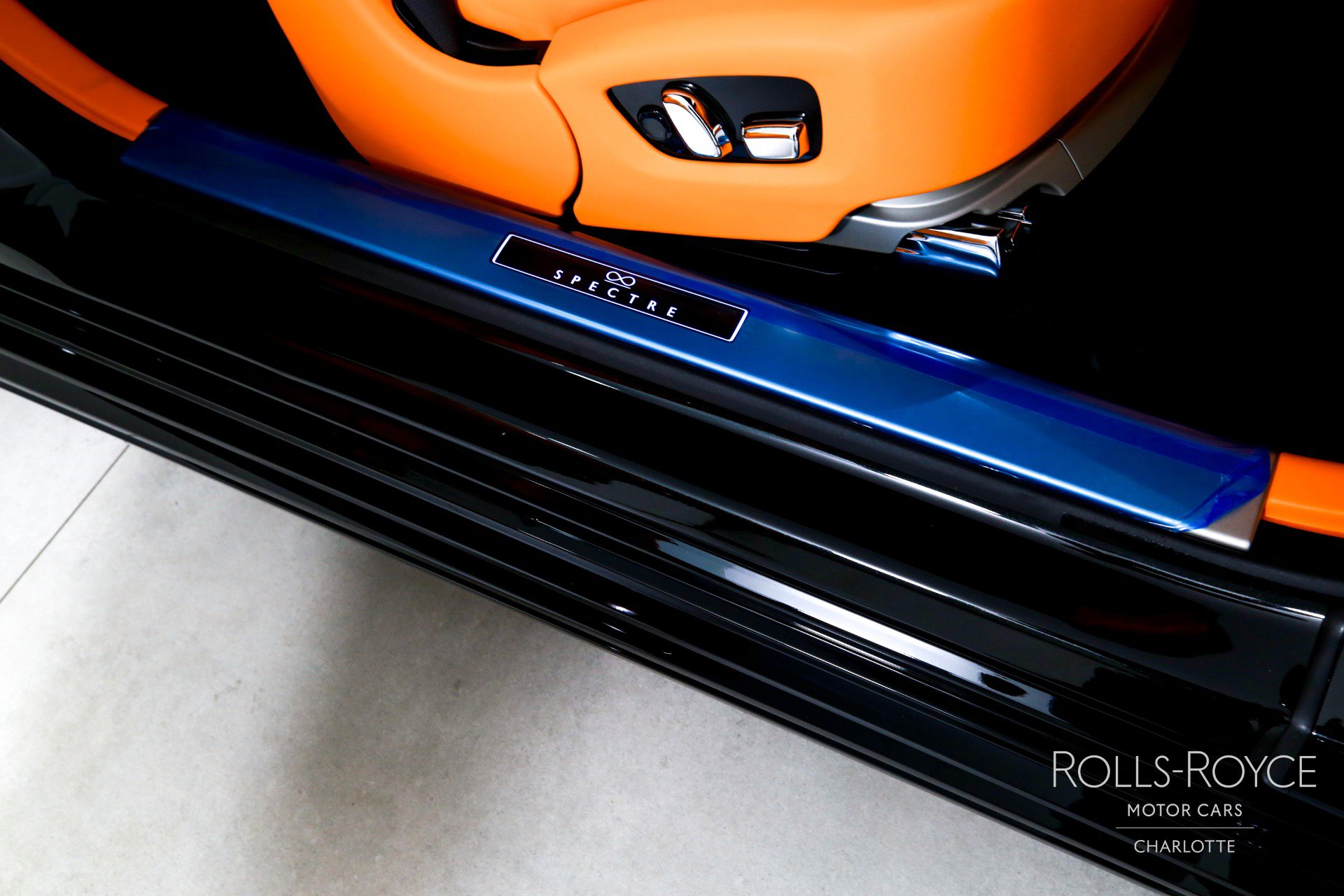 New 2025 Rolls-Royce Spectre Black Badge w/ Spectre Enhancement Package AWD/4WD image 27