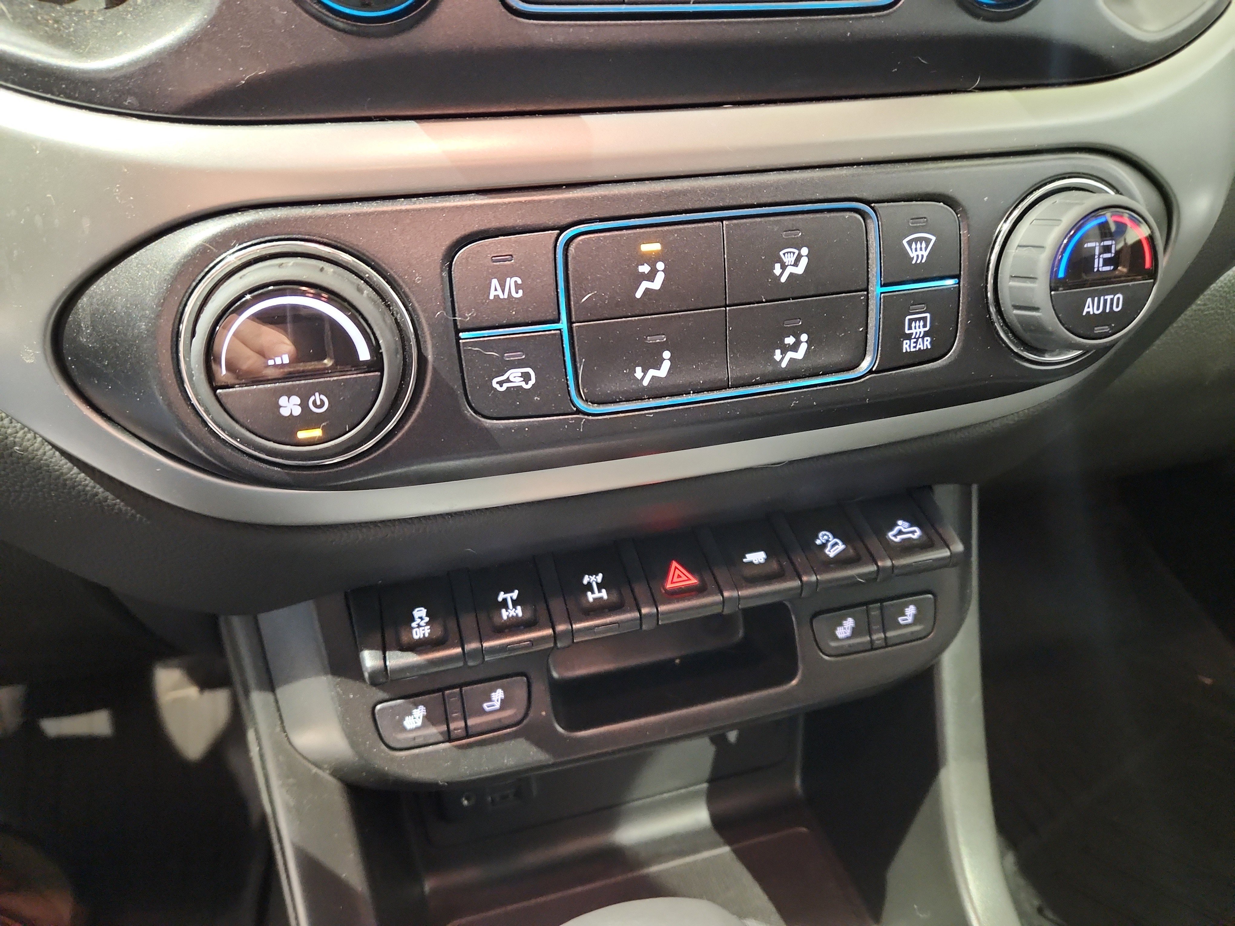 Certified 2022 Chevrolet Colorado ZR2 w/ Colorado ZR2 Bison Edition image 10