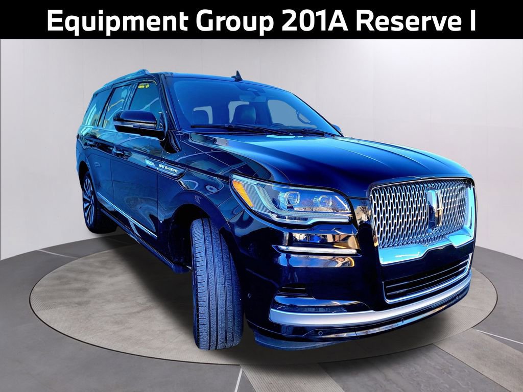 Used 2022 Lincoln Navigator Reserve image 4