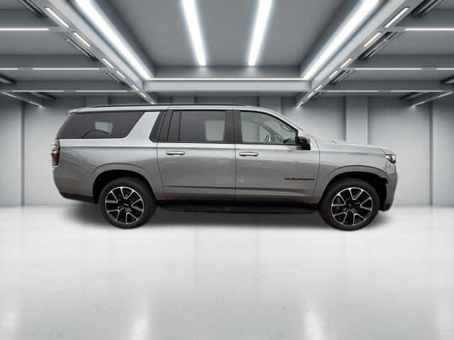 Used 2023 Chevrolet Suburban RST w/ Luxury Package AWD/4WD video 1