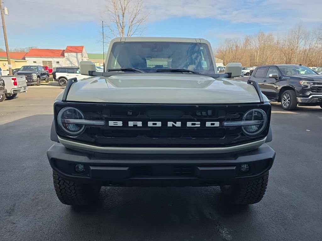 New 2025 Ford Bronco Outer Banks w/ Sasquatch Package image 3