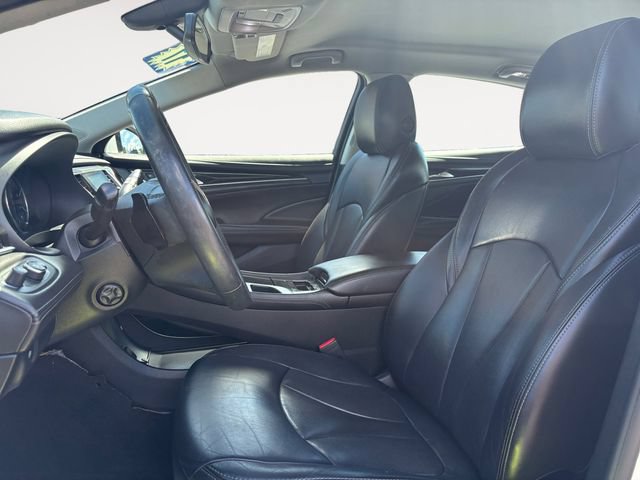 Used 2017 Buick LaCrosse Essence FWD image 9