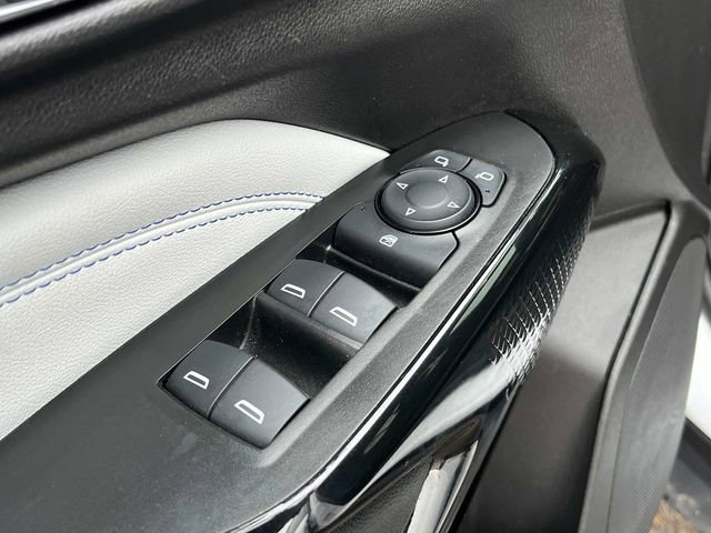 Certified 2025 Chevrolet Trax LT w/ LT Convenience Package image 28