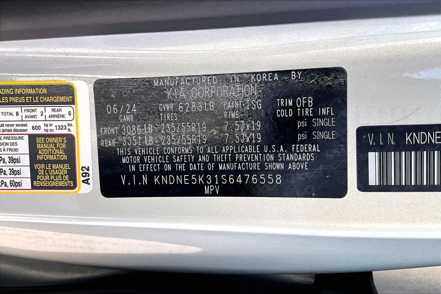 Certified 2025 Kia Carnival SX Prestige FWD image 37