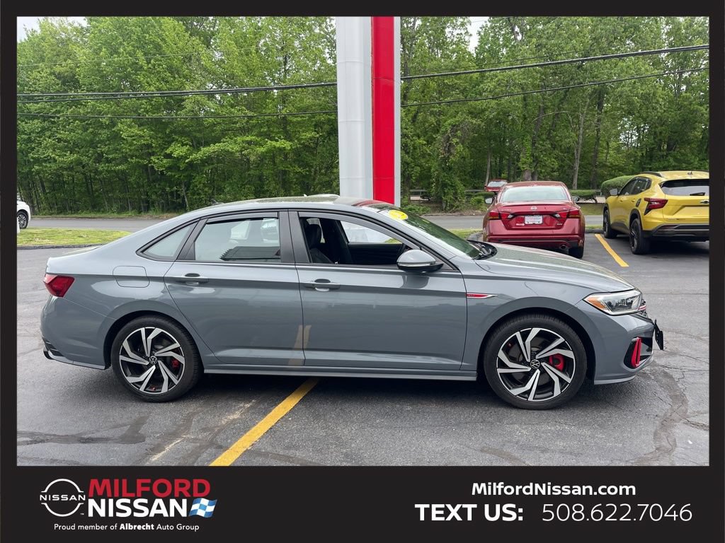 Used 2022 Volkswagen Jetta GLI Autobahn FWD image 6