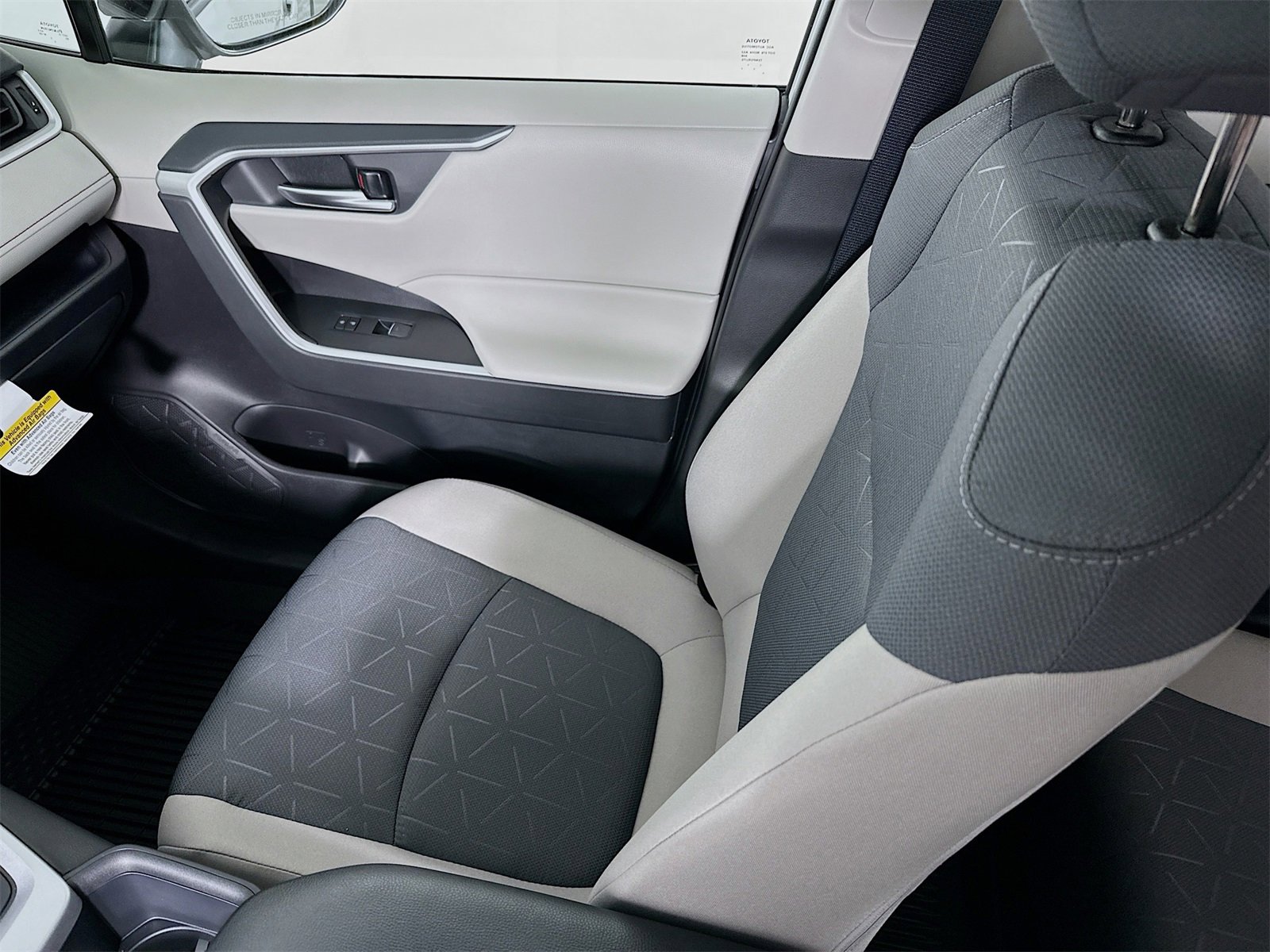 New 2025 Toyota RAV4 XLE image 23