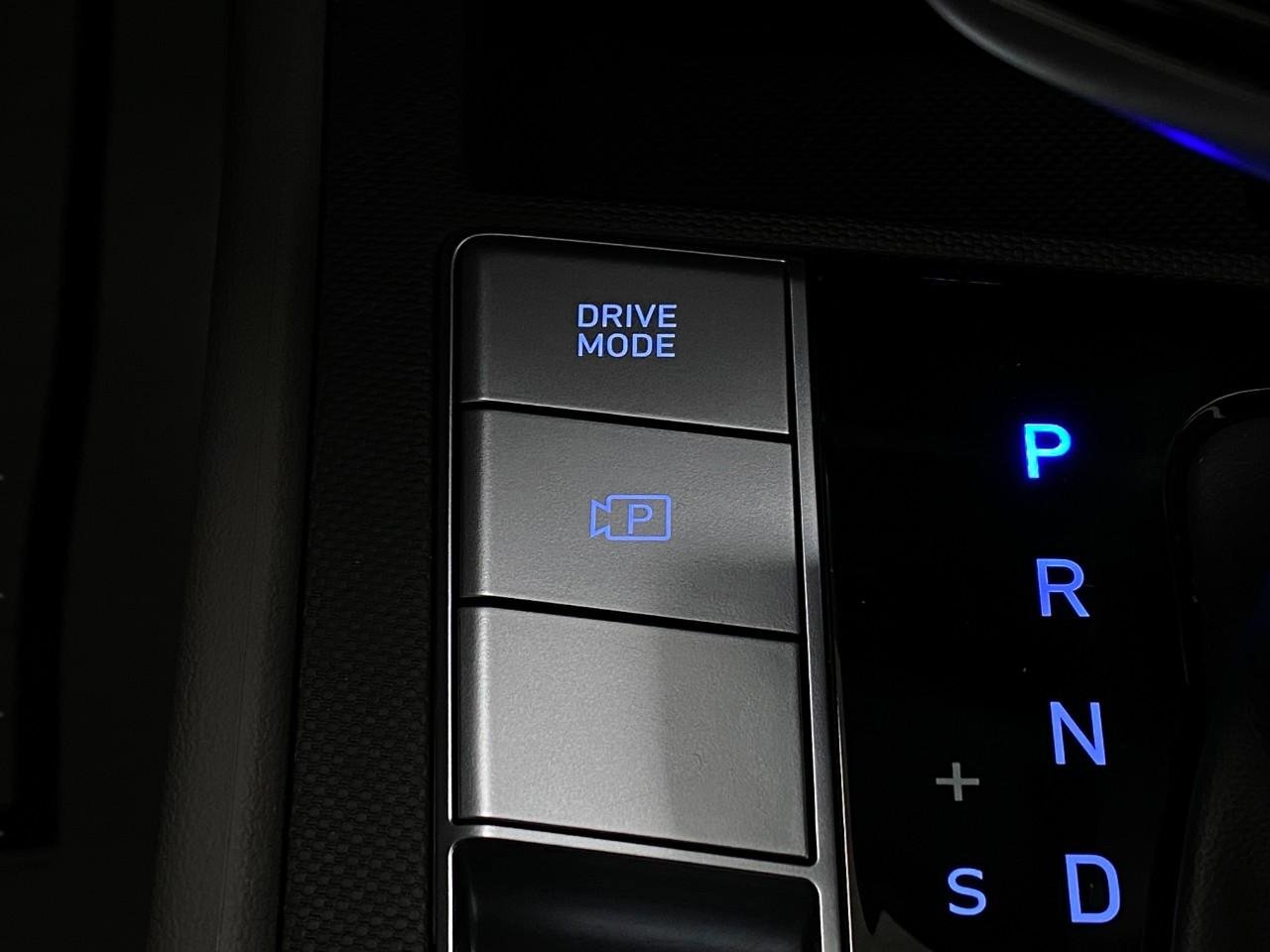 Certified 2024 Hyundai Elantra SEL w/ Convenience Package image 26