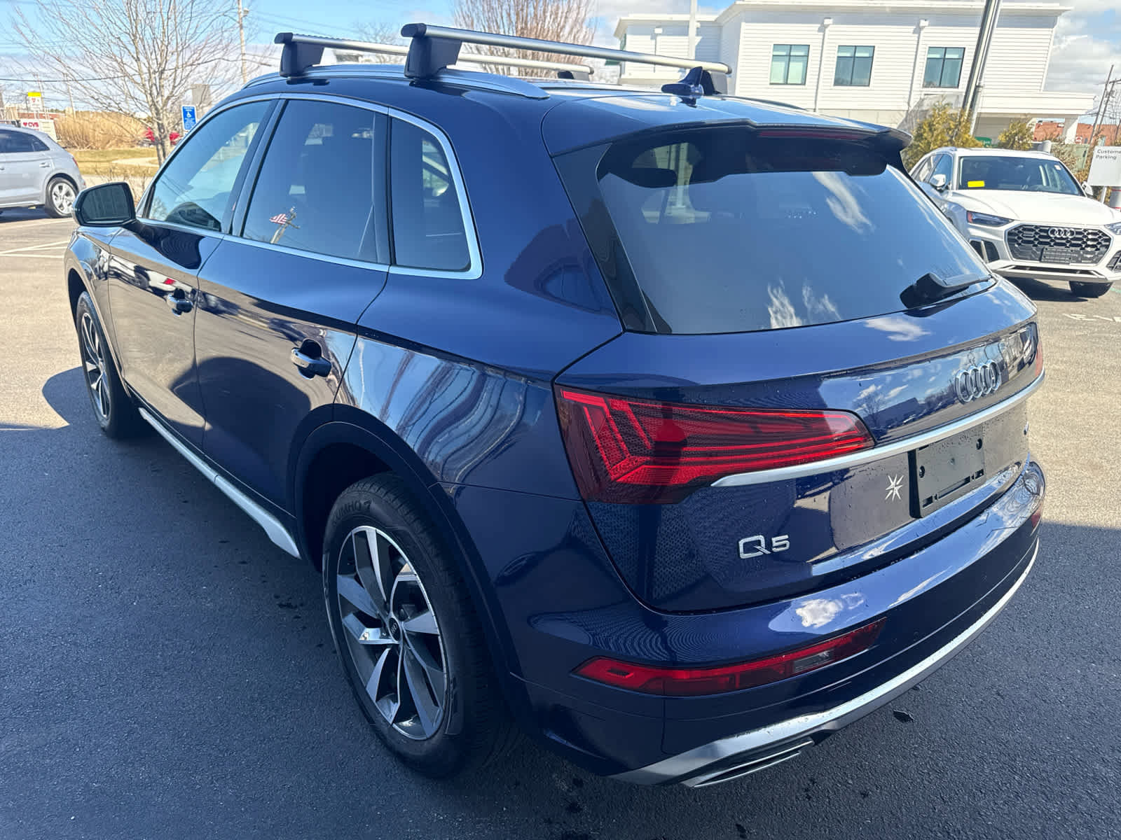 Used 2023 Audi Q5 2.0T Premium w/ Convenience Package image 6