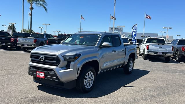 Used 2024 Toyota Tacoma SR5 AWD/4WD image 8