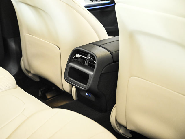 Used 2025 Mercedes-Benz E 450 4MATIC Sedan image 19