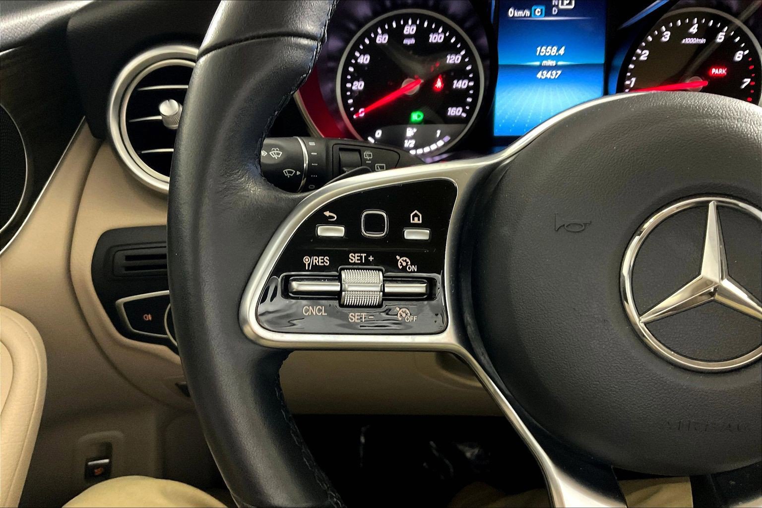 Used 2020 Mercedes-Benz GLC 300 image 18