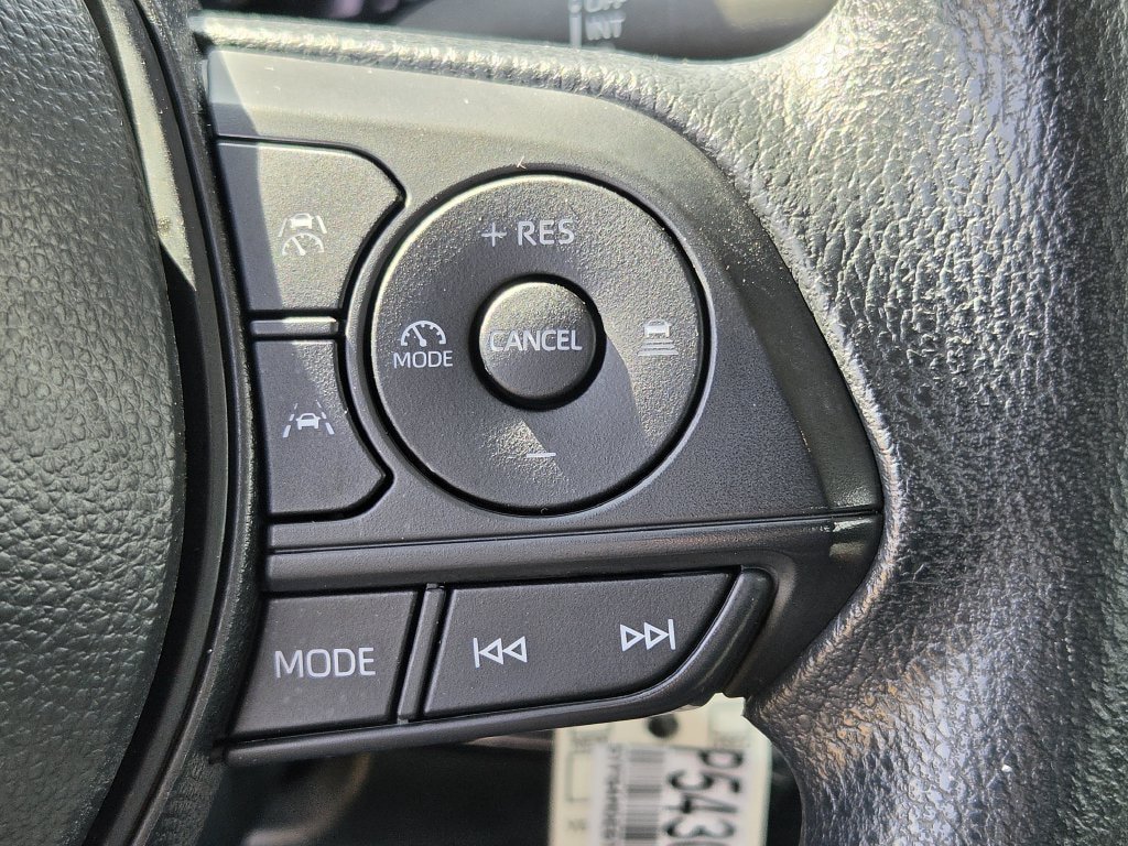 Used 2026 Toyota Corolla LE FWD image 22