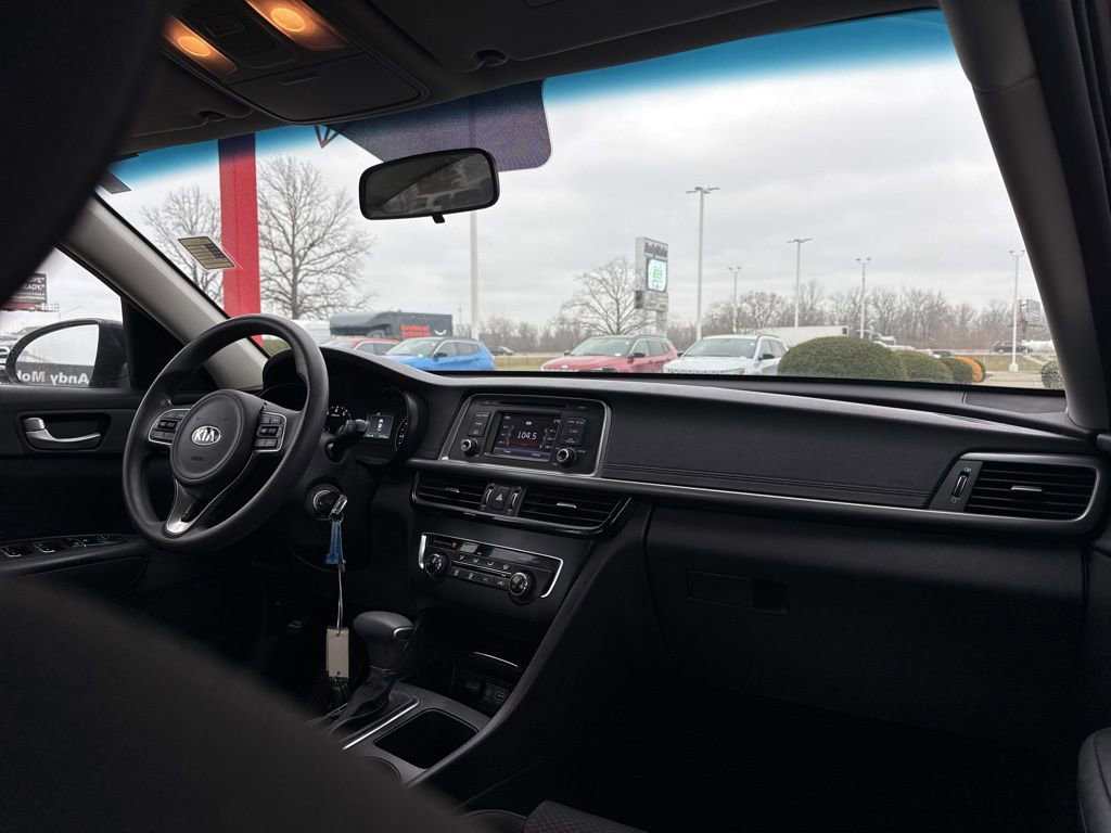 Used 2016 Kia Optima LX image 24