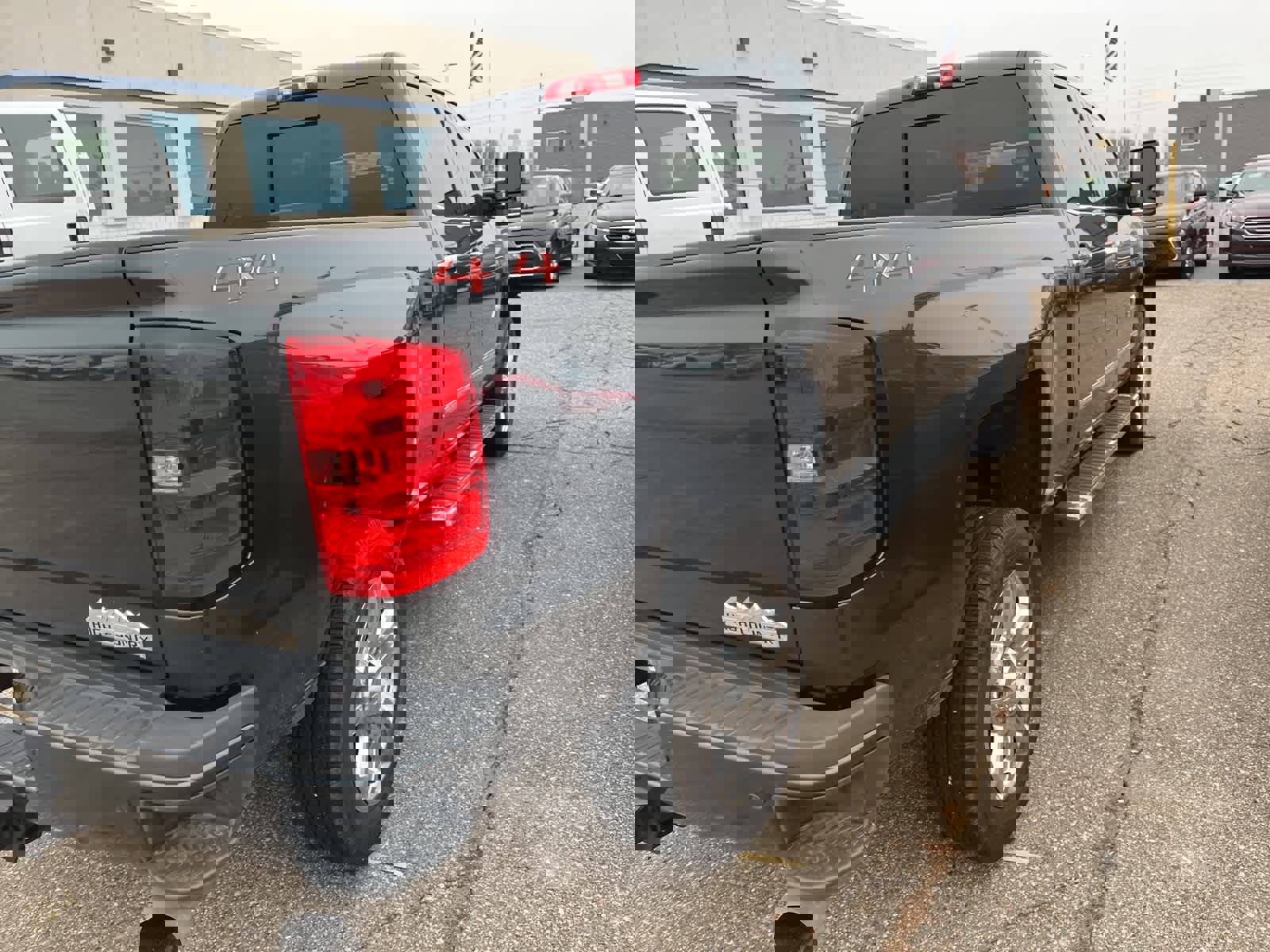 Used 2018 Chevrolet Silverado 2500 High Country image 18