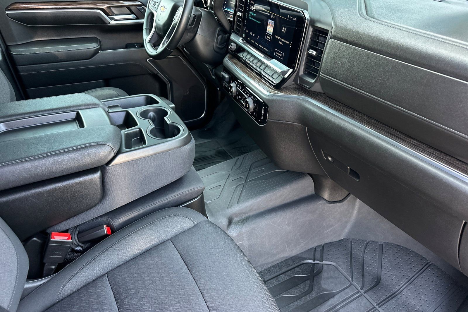 Used 2024 Chevrolet Silverado 1500 LT w/ Convenience Package II RWD image 19