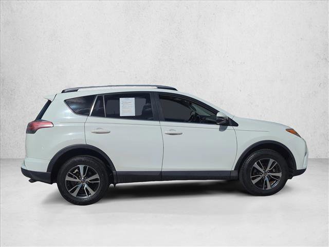 Used 2018 Toyota RAV4 XLE image 4