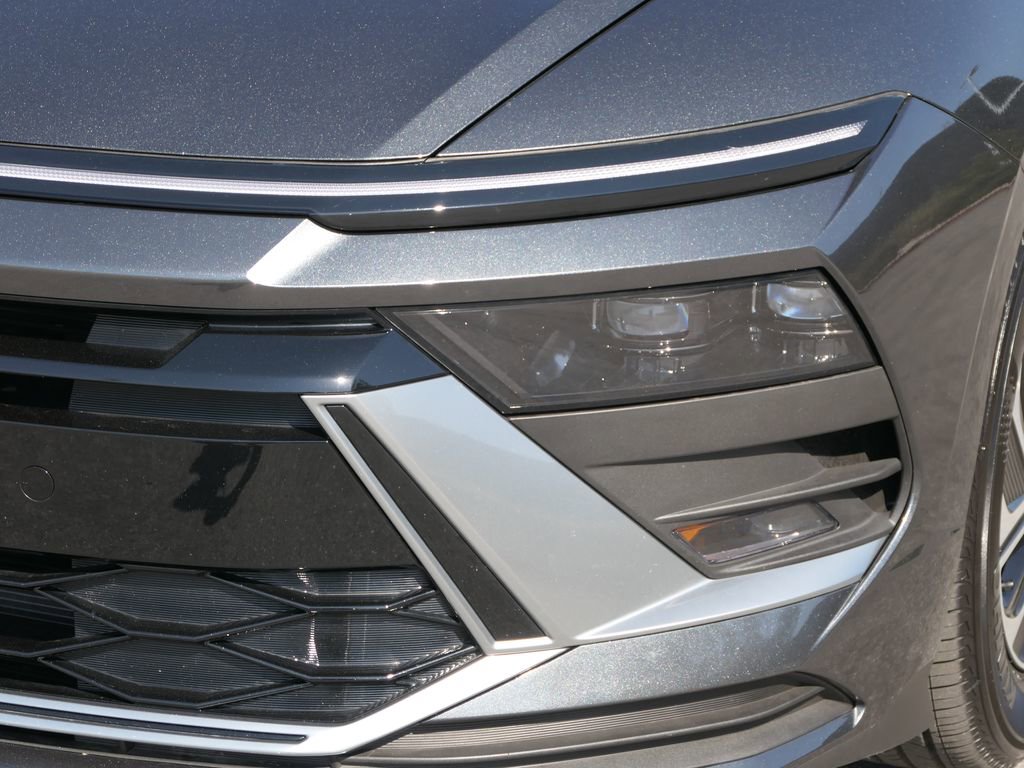 Certified 2026 Hyundai Sonata Blue FWD image 9