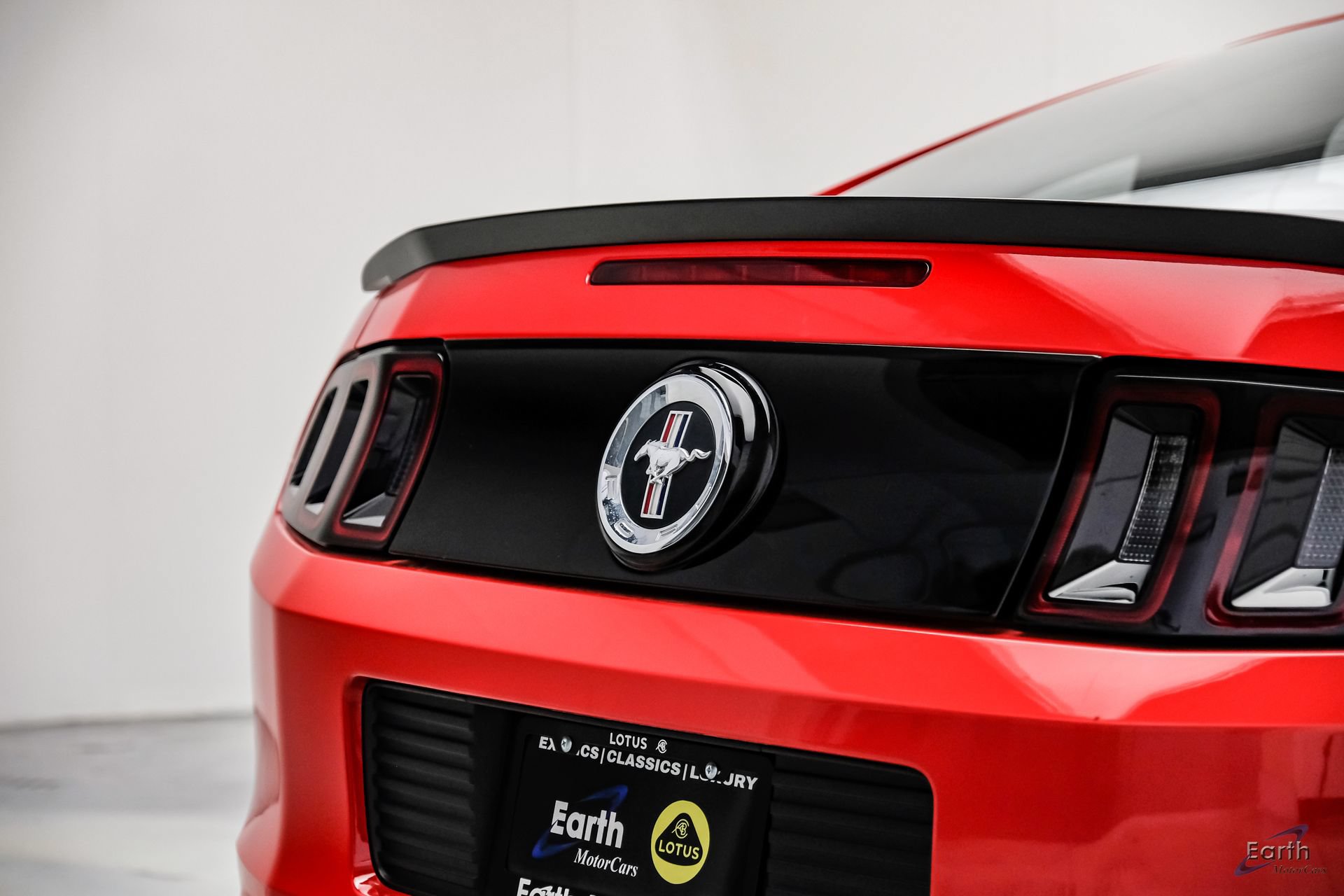 Used 2013 Ford Mustang Boss 302 w/ Boss 302 Accessory Pkg RWD image 15