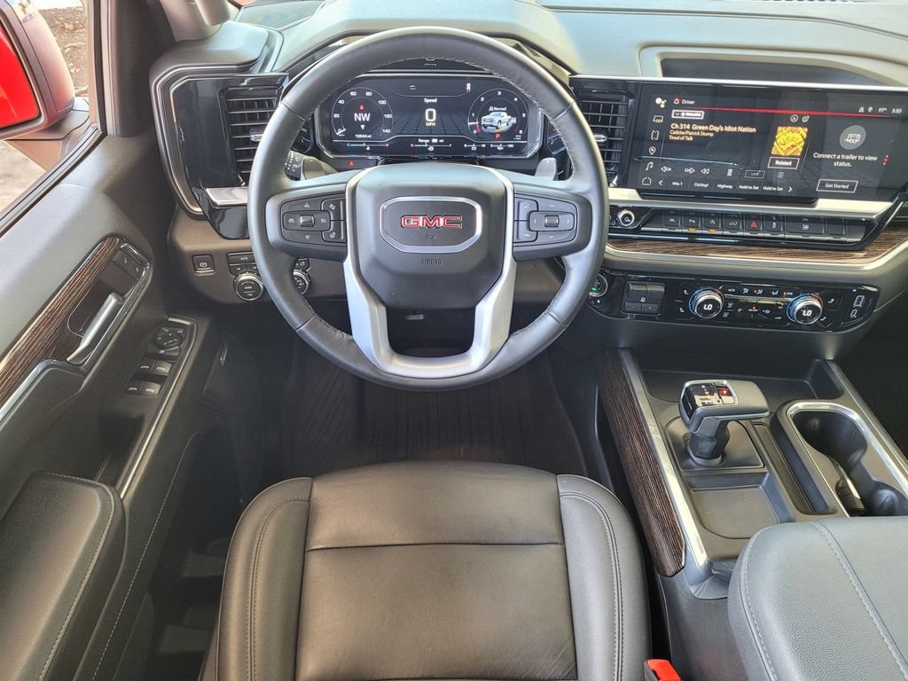 Used 2024 GMC Sierra 1500 Elevation w/ Elevation Premium Package AWD/4WD image 9