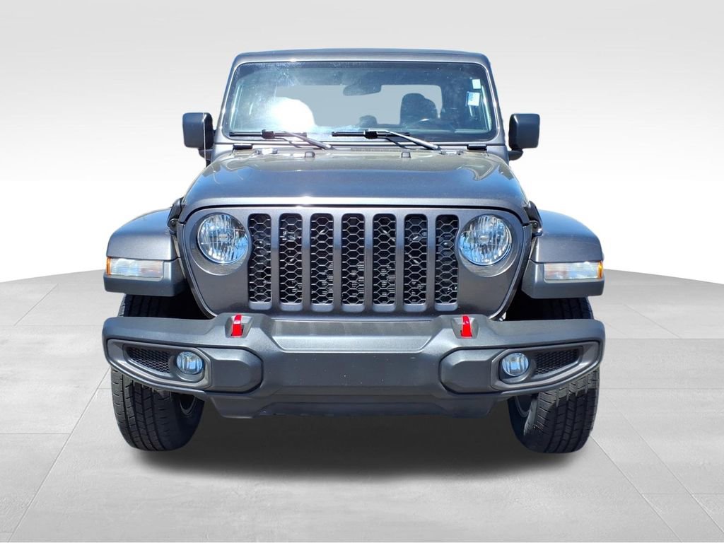 Used 2021 Jeep Gladiator Sport image 2