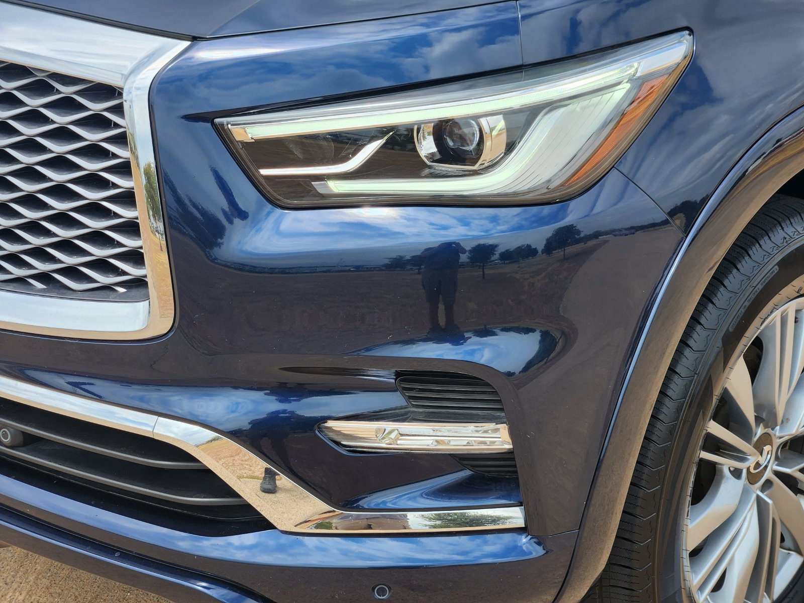 Used 2024 INFINITI QX80 Luxe RWD image 9