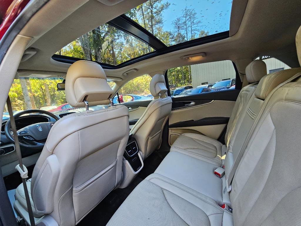 Used 2016 Lincoln MKX Reserve w/ Technology Package AWD/4WD image 31