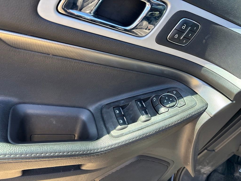 Used 2014 Ford Explorer Sport w/ Equipment Group 401A AWD/4WD image 12