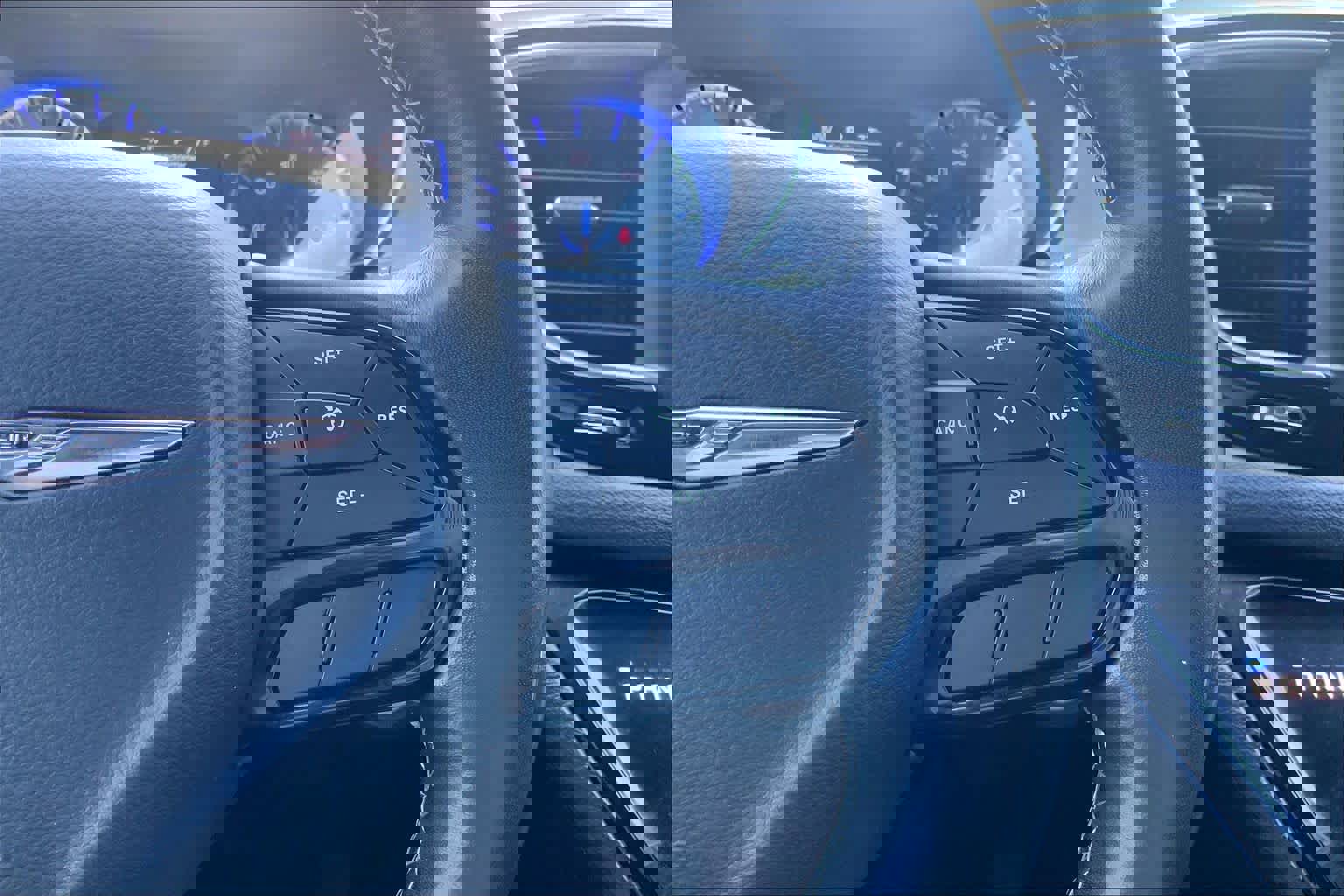 Used 2020 Chrysler Pacifica Touring w/ S Appearance Package FWD image 24