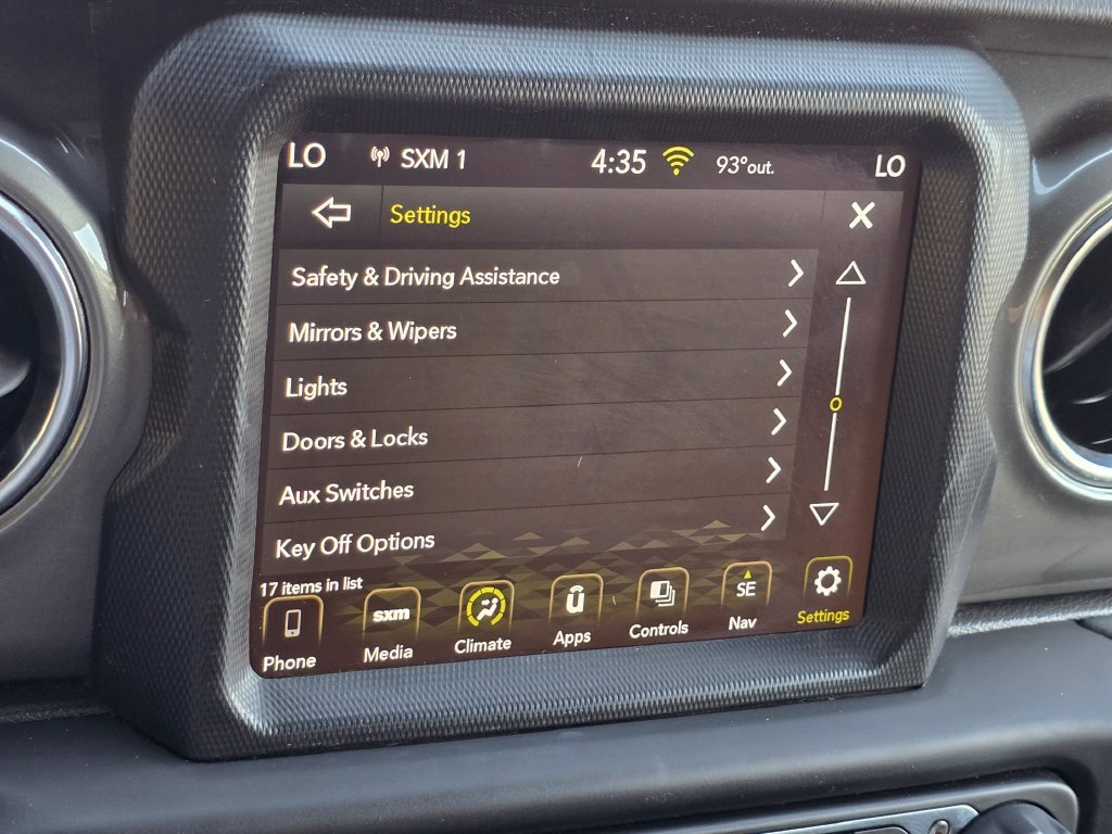 Used 2022 Jeep Wrangler Unlimited Sahara AWD/4WD image 42