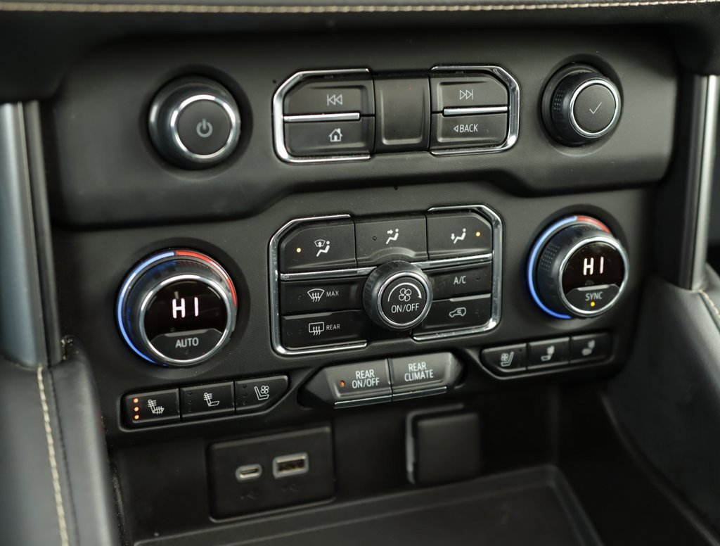 Used 2021 Chevrolet Tahoe Premier w/ Premium Package image 19