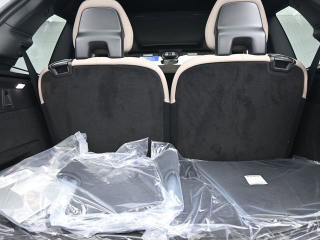 New 2026 Volvo XC90 B6 Core w/ Protection Package Premier image 30