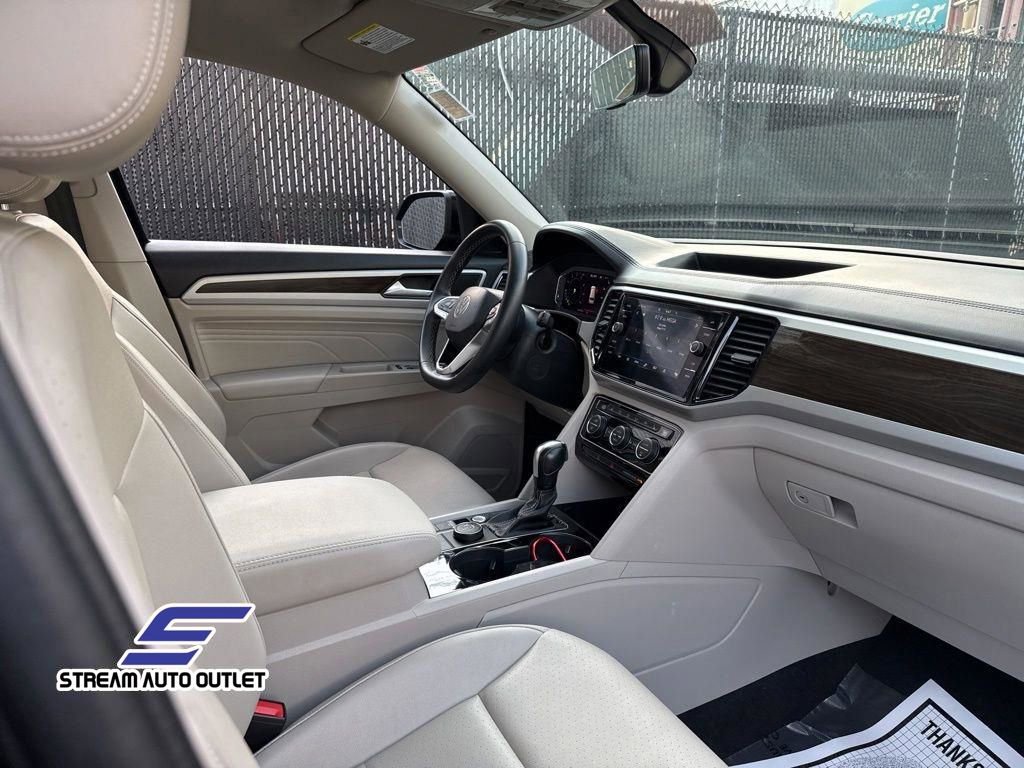 Used 2022 Volkswagen Atlas SE image 12