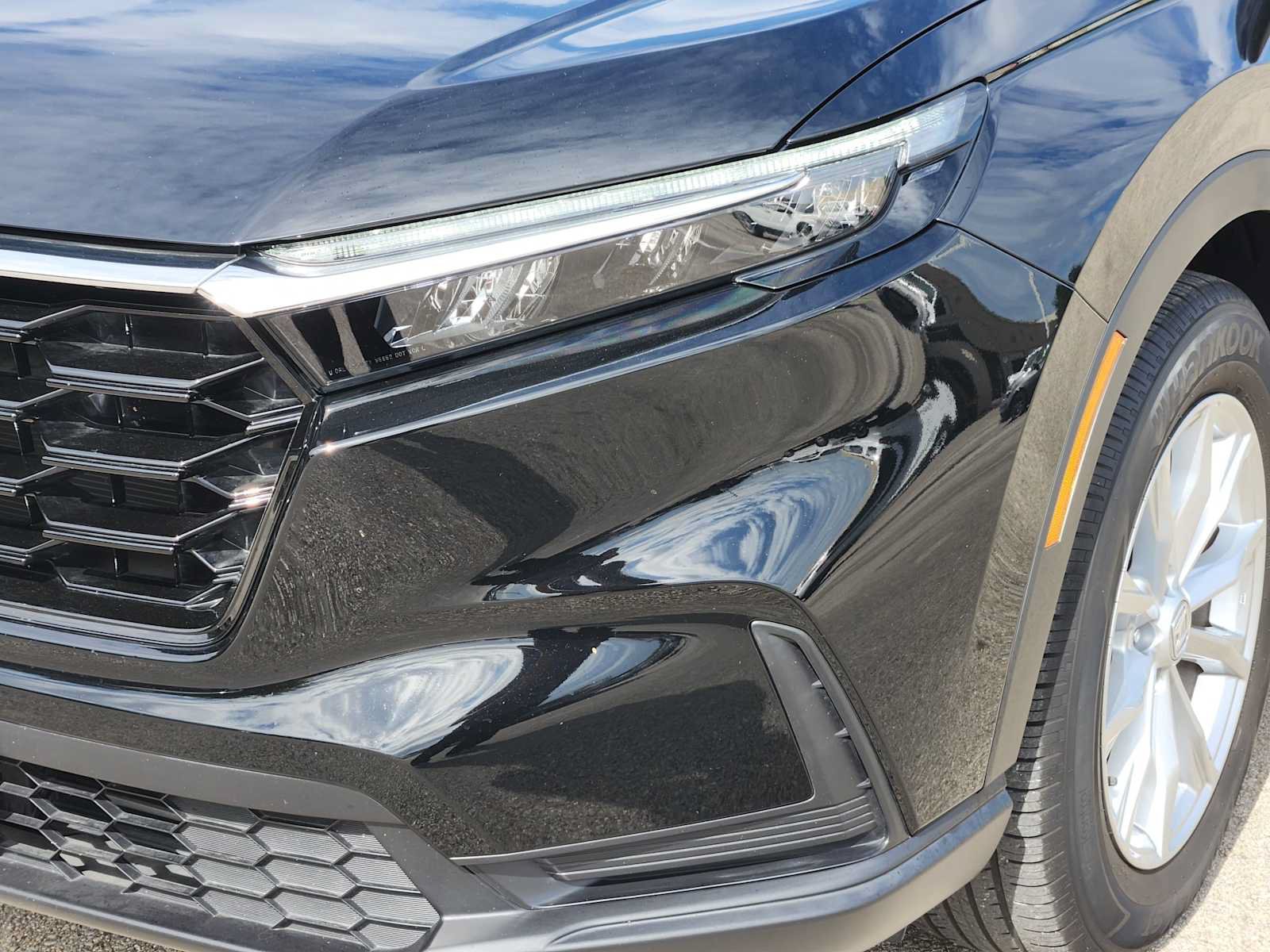 Used 2025 Honda CR-V EX image 7