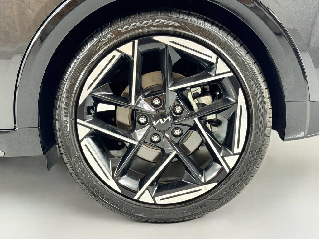 Used 2026 Kia K4 GT-Line w/ GT-Line Premium Package FWD image 9
