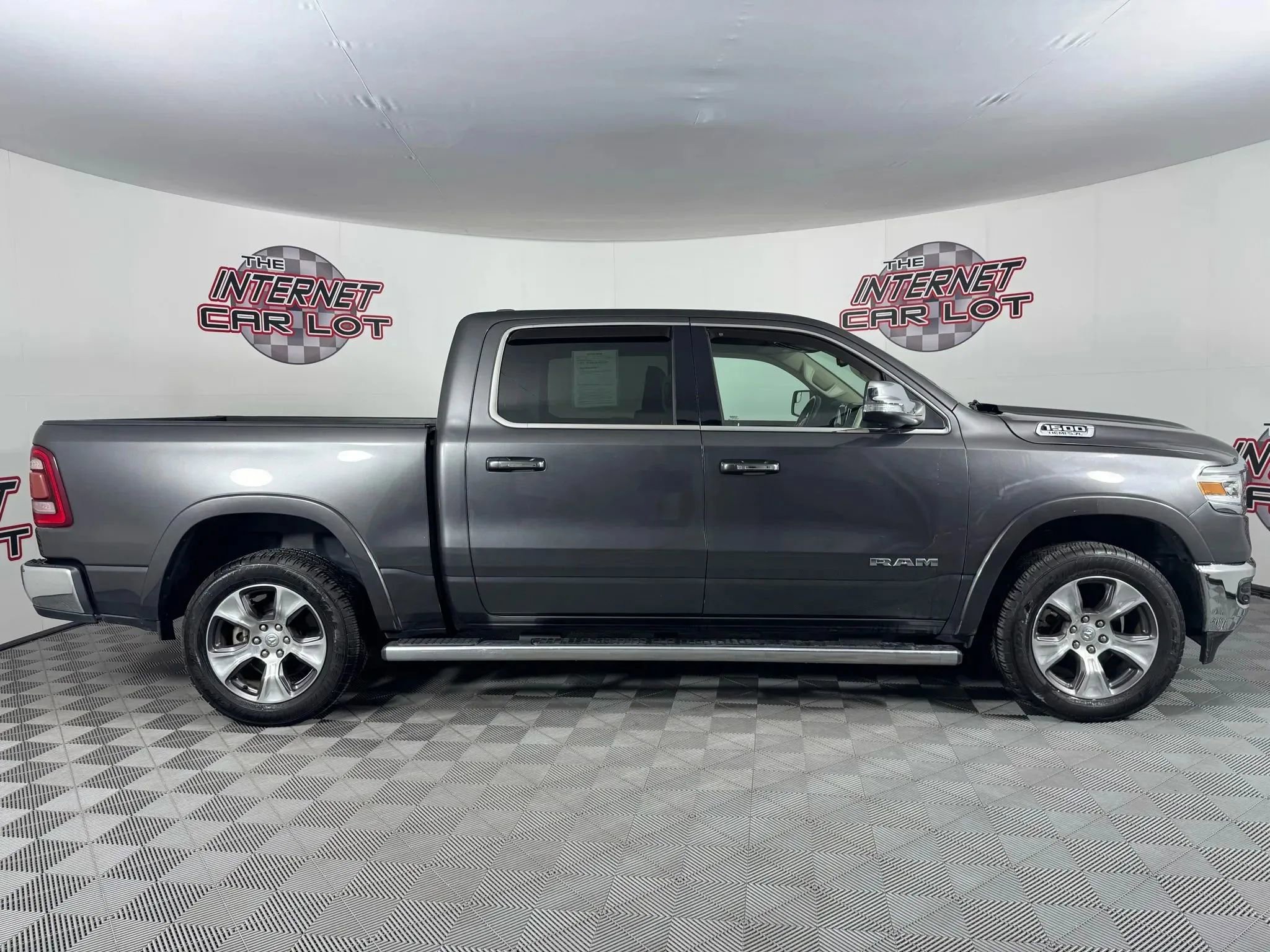 Used 2020 RAM 1500 Laramie image 8
