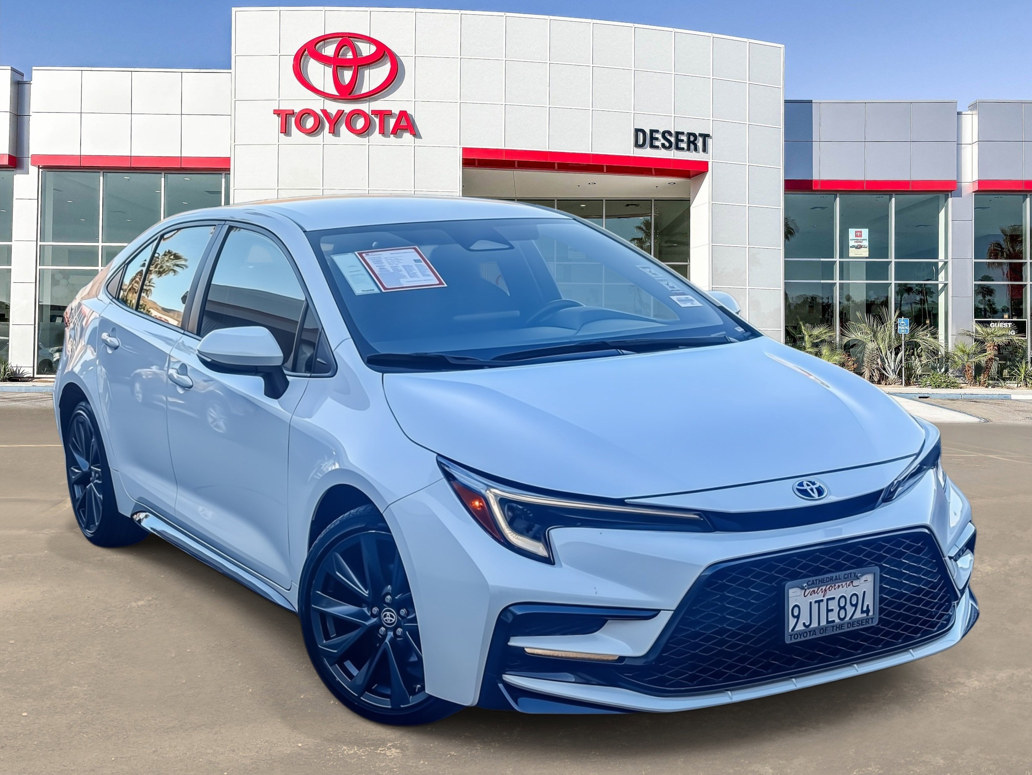 Used 2024 Toyota Corolla SE image 1
