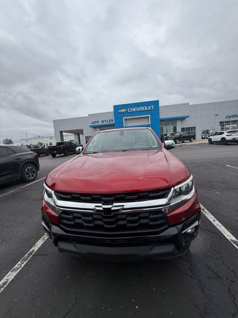Used 2021 Chevrolet Colorado LT w/ LT Convenience Package AWD/4WD image 17