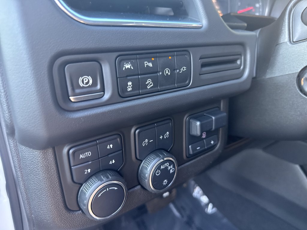 Used 2021 Chevrolet Tahoe Z71 w/ Z71 Signature Package AWD/4WD image 69
