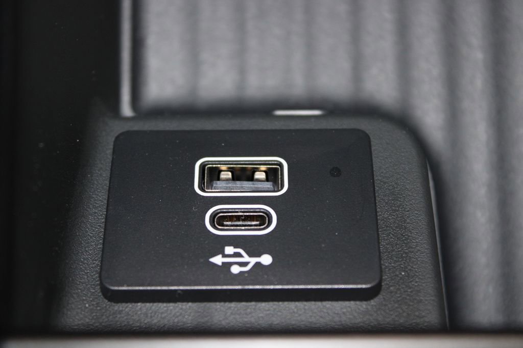 New 2026 Ford Expedition Platinum image 44