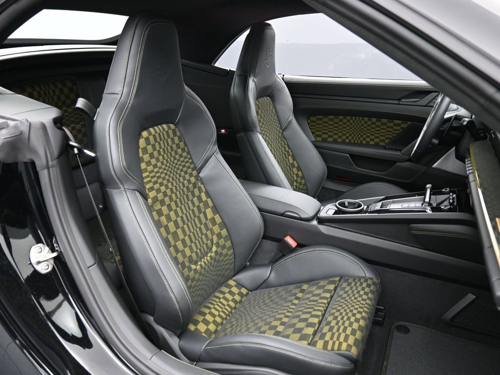New 2026 Porsche 911 Carrera 4 GTS image 31