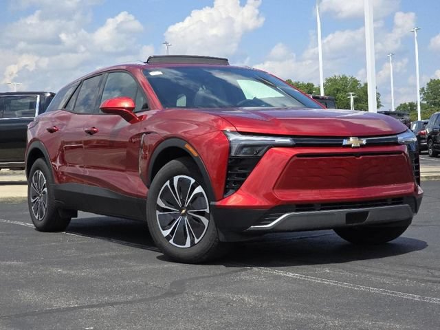 Used 2024 Chevrolet Blazer EV LT AWD/4WD image 2