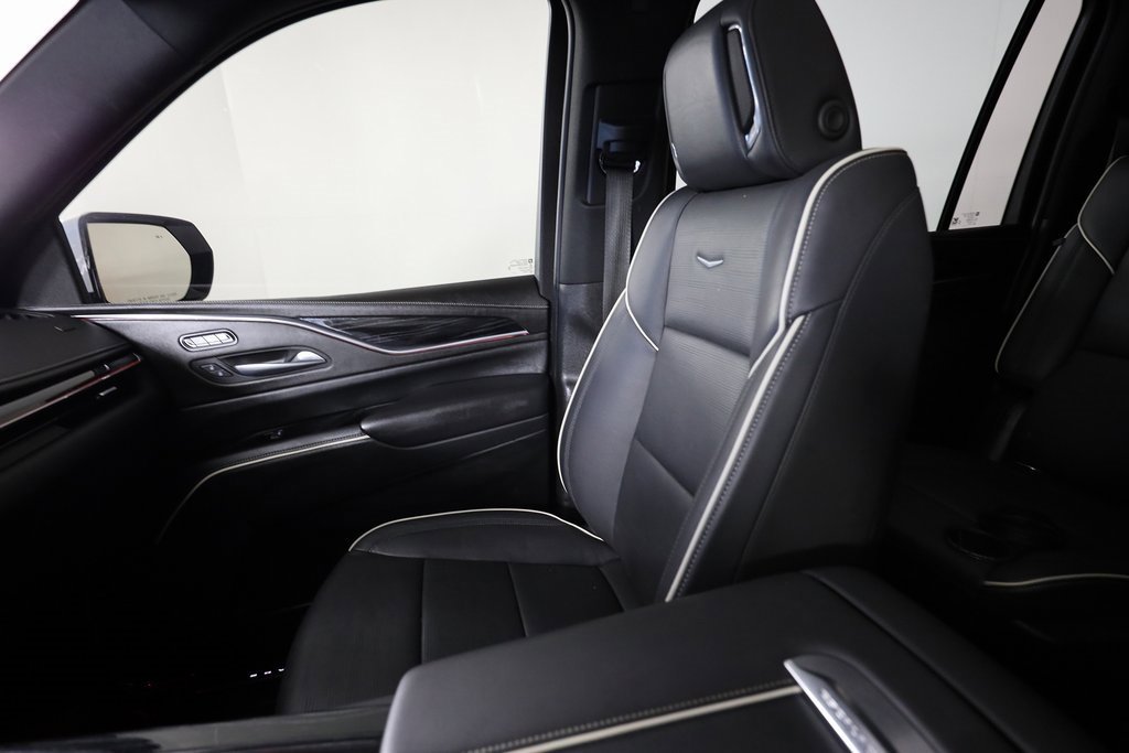 Used 2022 Cadillac Escalade ESV Sport image 42