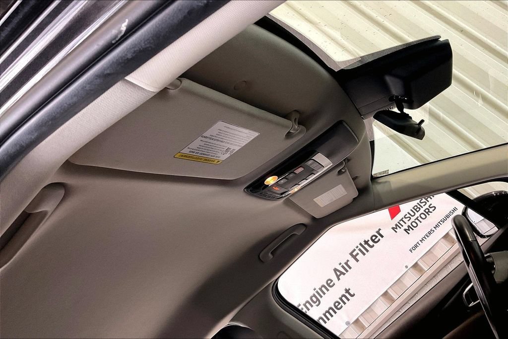 Used 2026 Kia Carnival FWD image 13